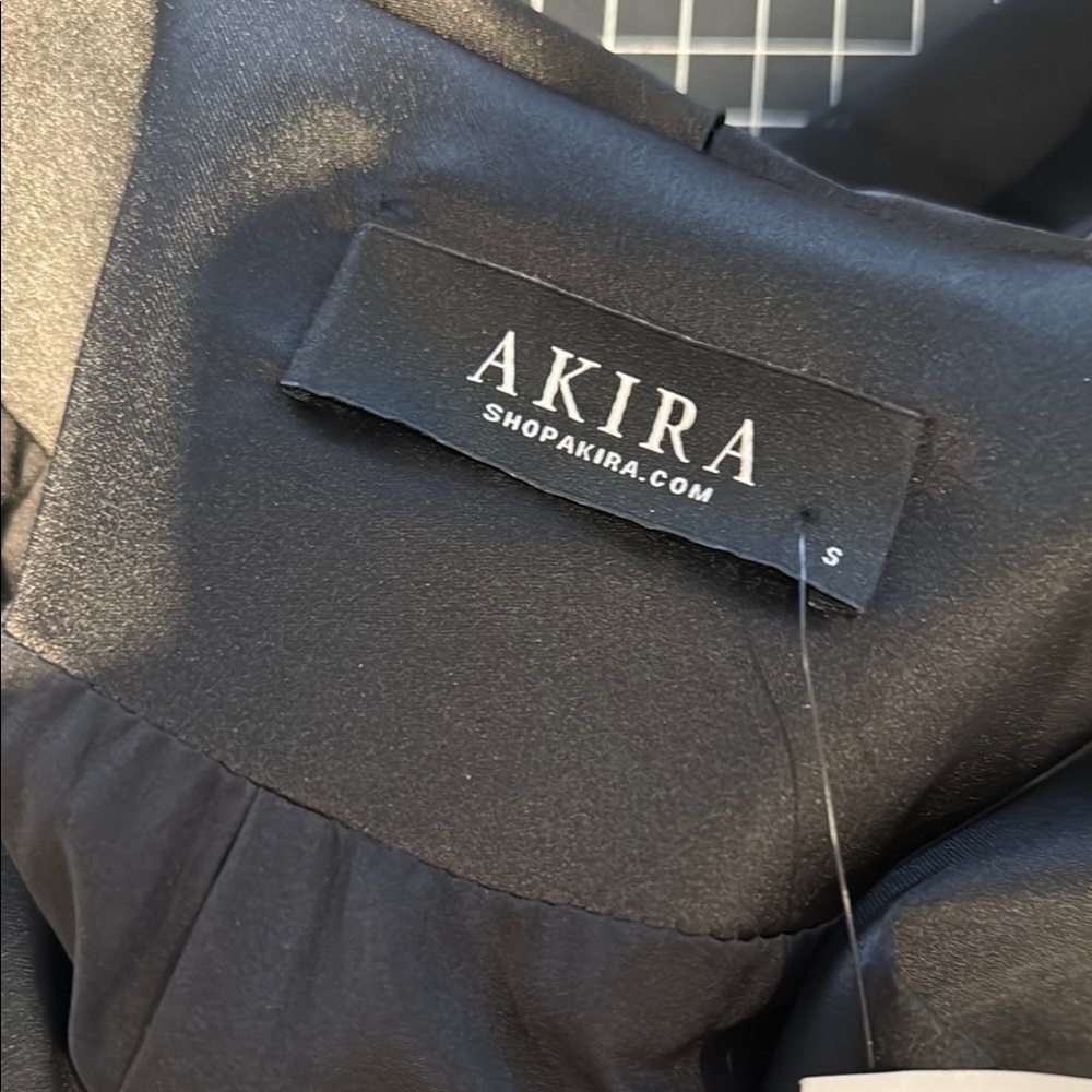 AKIRA kourt takes Miami satin summer duster - Picture 8 of 8